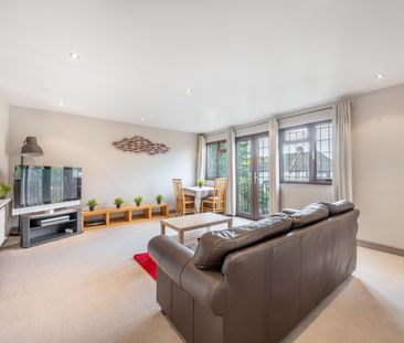 Finchley Road, Barnet, NW11 - Photo 1