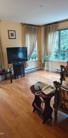 Coquitlam 2 bedrooms apartment for rent - Photo 1