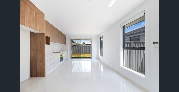 Stunning 2 Bedroom Home Unit – Ducted Air Conditioning & Alfresco - Photo 1