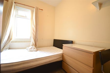 Carill Drive, Manchester, Greater Manchester, M14 6WR - Photo 4