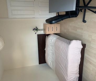 5 bedroom flat to rent - Photo 2