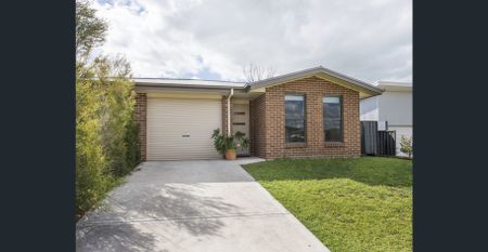 Stylish & Contemporary Home in South Mudgee - Photo 5