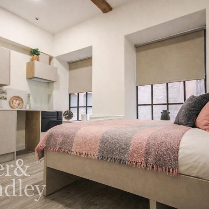 Studio to rent - Photo 1
