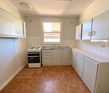 To register & apply for this property, please use this link: https:... - Photo 6