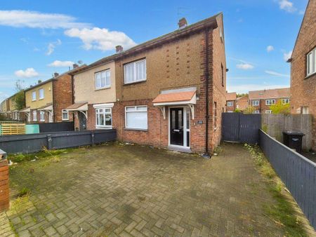 2 bed terraced house to rent in NE32 - Photo 2