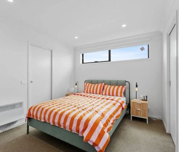 56 Positano Circuit, Berwick VIC 3806 - Photo 5