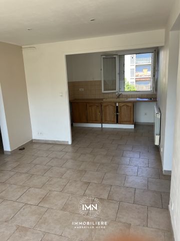 Location Appartement 4 pièces 70m² MARSEILLE 10ème - Photo 3