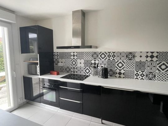 Location Appartement Meublé 10m² PESSAC 33600 - Photo 1