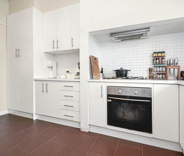 4/31 Park Street, St Kilda West, Vic 3182 - Photo 3