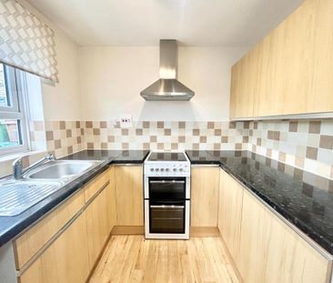 2 bedroom semi-detached bungalow to rent - Photo 1