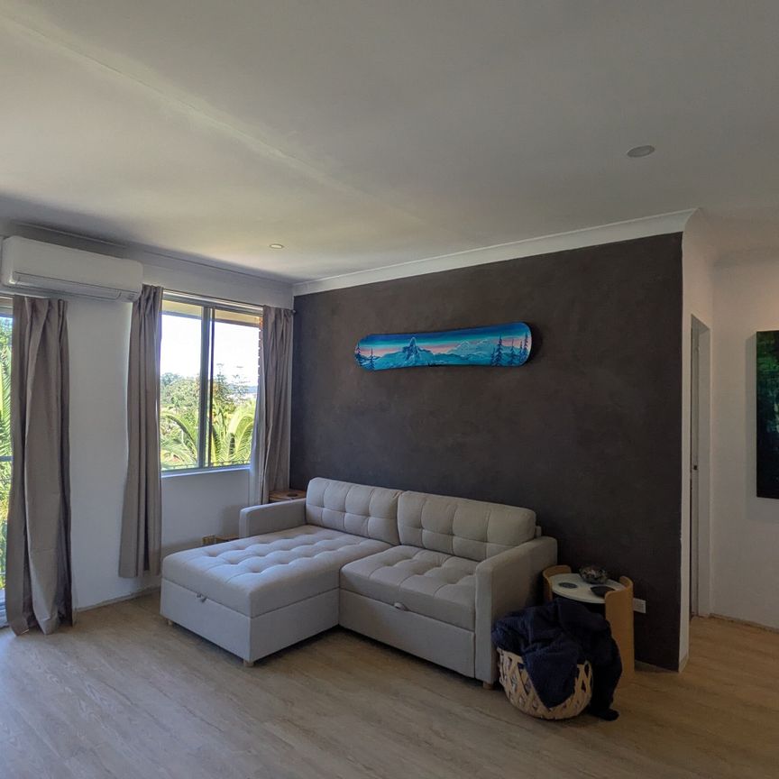 West Gosford - Photo 1