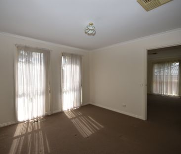 1/A Bathurst Street, Mooroolbark - Photo 3