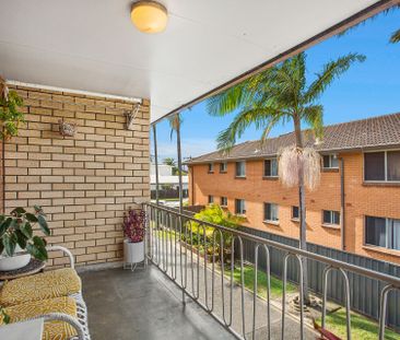 PERFECT LOCATION! TOP FLOOR UNIT - Photo 1