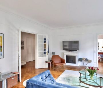 Appartement • Champerret-Berthier - Photo 1