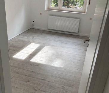 Möblierte 3 WG Zimmer - zentrale Lage - Photo 2