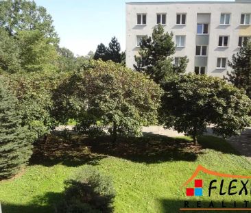 Pronájem prostorného bytu 3+1 se zasklenou lodžií, 83 m - Photo 1