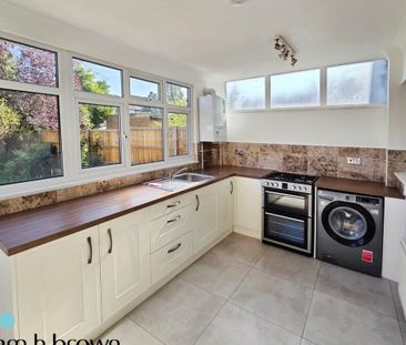 Shirley Gardens - Photo 2