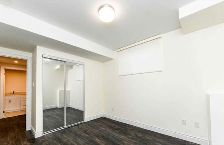 For Lease - 3175 Buttonbush Trail, Oakville, Ontario - Photo 3