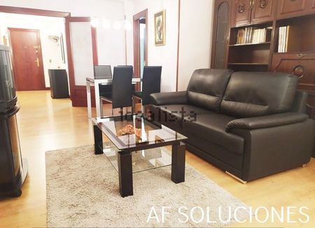 Alquiler de piso en Calle Luis Power - Photo 2