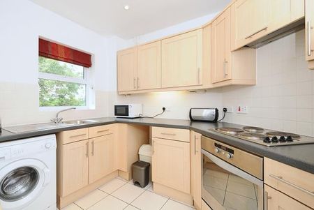 Studio to rent - Photo 5