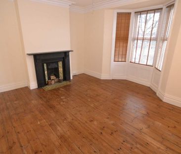 2 bedroom maisonette to rent - Photo 2