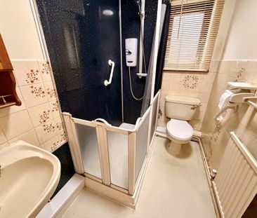 1 bedroom flat to rent - Photo 6