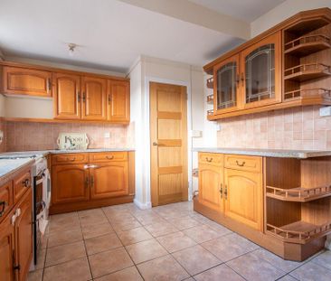 3 bedroom flat to rent - Photo 1