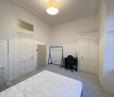 2 Bed Flat, Lutton Place, EH8 - Photo 5