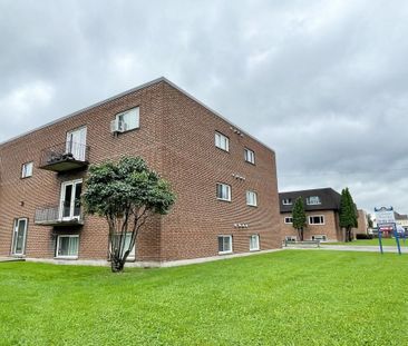 Elmwood Place Apartments - PARKING SPACE & WATER INCLUDED - Photo 1