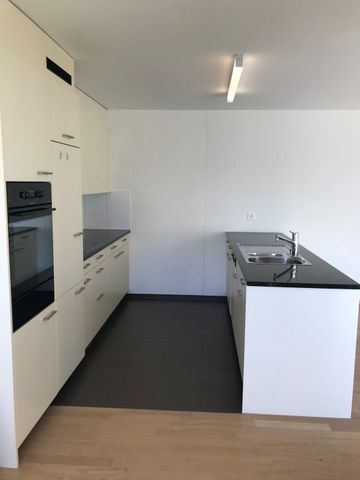 Schöne 2.5-Zimmer-Wohnung mit grosszügigem Balkon zu vermieten - Foto 2