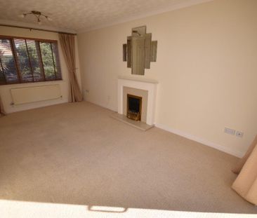 3 bedroom detached house to rent - Photo 4