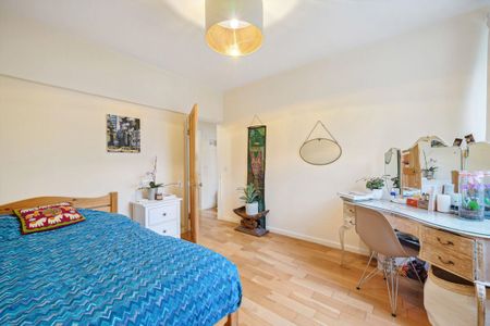 Two bedroom apartment available to rent in Tenby House, W2. - Photo 4