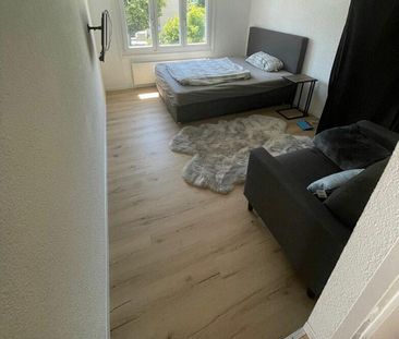 Gemütliche 1.5 Zi-Dachwohnung zu vermieten - Photo 1