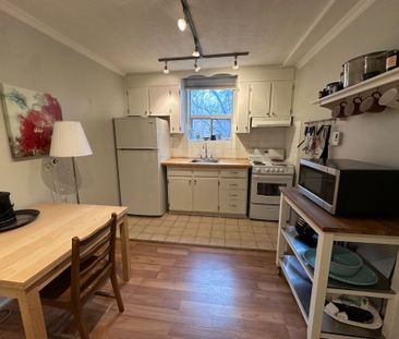 For Lease - 234 Indian Grove Unit# 3, Toronto, Ontario - Photo 5