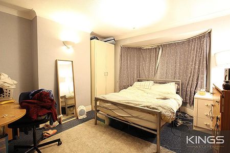 5 bedroom semi-detached house to rent - Photo 5