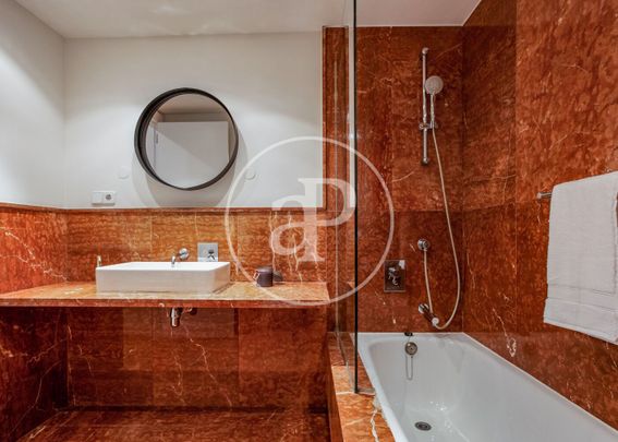 Piso de alquiler en C. del Desengaño, Universidad - Malasaña - Photo 1