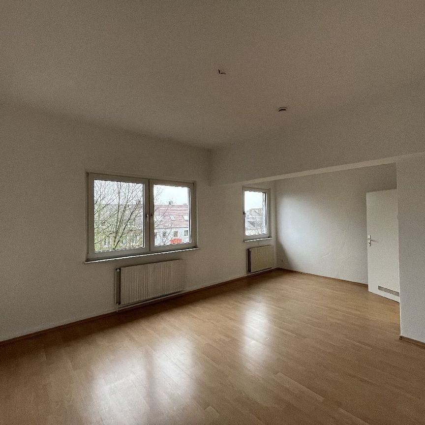 Wohnen im Kaiserviertel, helle neu renovierte ca. 81 m² Wohnung im 4. OG! - Photo 1