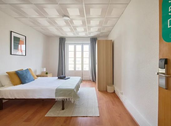 Rua Alexandre Herculano, Lisbon, Lisbon 1150-005 - Photo 1