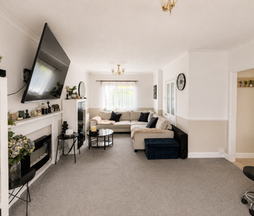 3 bedroom semi-detached house to rent - Photo 2