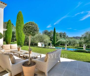 Maison à louer Valbonne, Cote d'Azur, France12 500 EUR / Mois - Photo 6