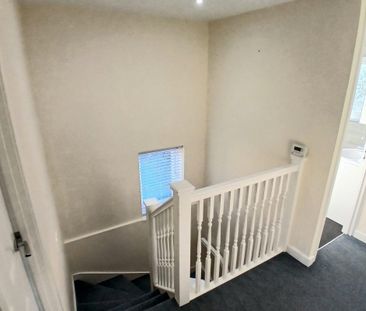 Kings Hedges, HITCHIN - Photo 3