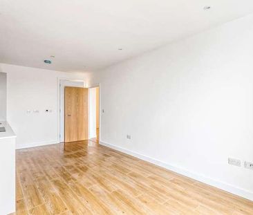 Royal Winchester House, Bracknell, RG12 - Photo 5