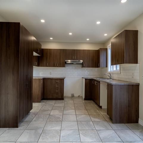 1276 Rue Blériot - Photo 1