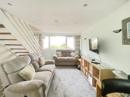 3 bedroom townhouse to rent - Photo 2