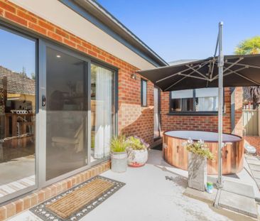 2a Towers Street, Flora Hill - Photo 1