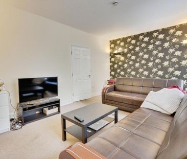 3 bedroom maisonette to rent - Photo 4