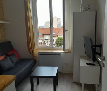 Studio 14 m2 à louer - 29 rue Léon Blum, 691000 Villeurbanne - Photo 5