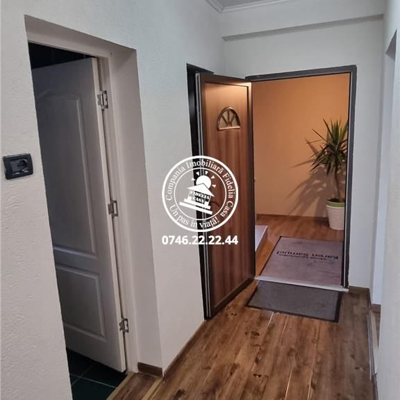 Apartament 4 camere, 2 băi, terasă - de închiriat - Copou - Fotografie 1