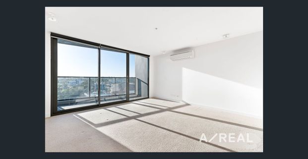 Stylish Apartment in the Heart of Malvern - Photo 1