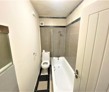 1 bedroom in a house share to rent - Photo 6
